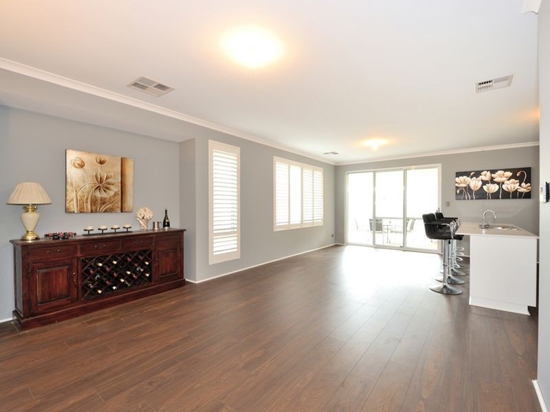 12 Rocky Road, Wandi WA 6167