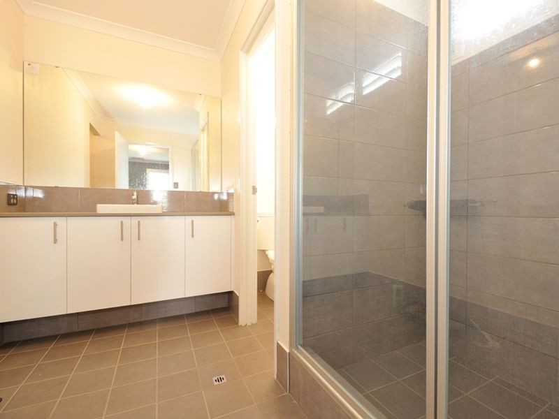 12 Rocky Road, Wandi WA 6167