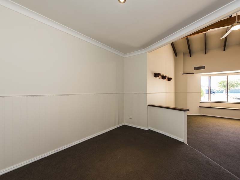 67 Warnbro Sound Avenue, Warnbro WA 6169