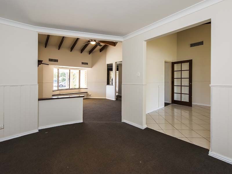 67 Warnbro Sound Avenue, Warnbro WA 6169