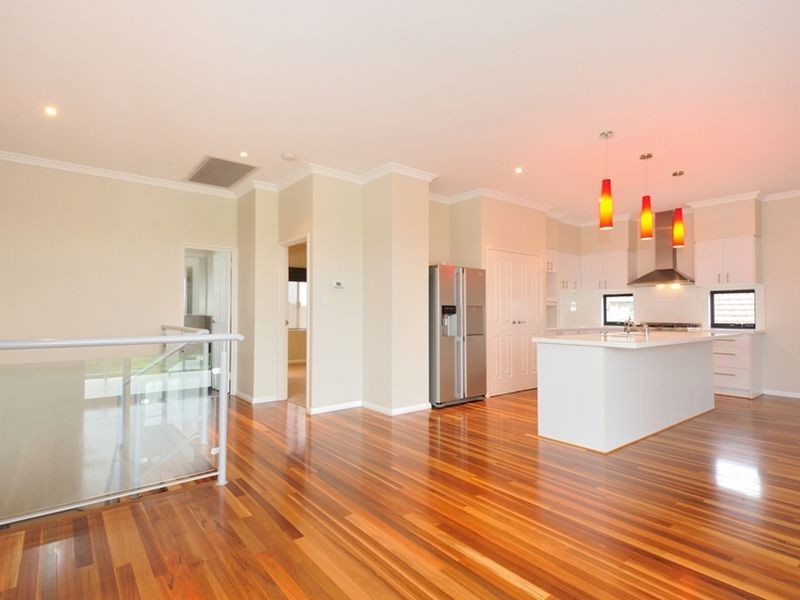 18 Blackshear Green, Secret Harbour WA 6173