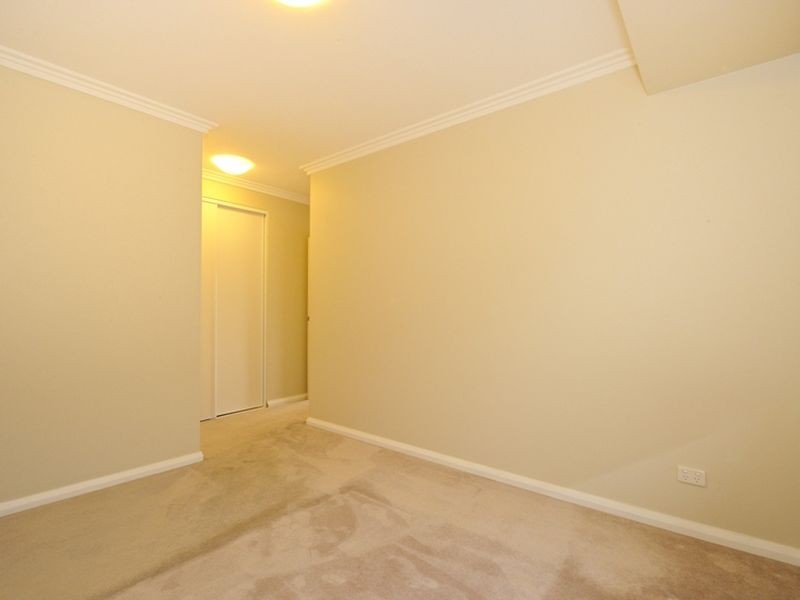 18 Blackshear Green, Secret Harbour WA 6173