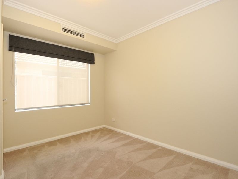 18 Blackshear Green, Secret Harbour WA 6173