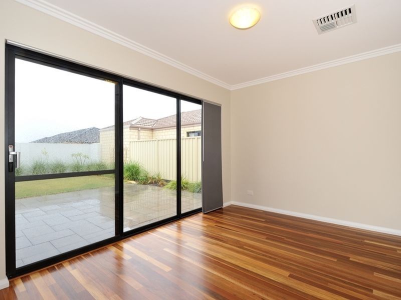 18 Blackshear Green, Secret Harbour WA 6173