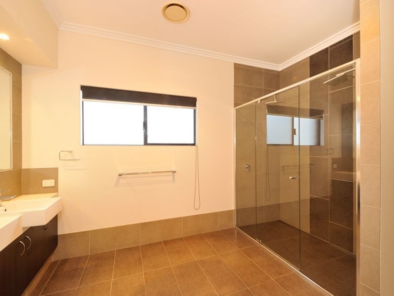 18 Blackshear Green, Secret Harbour WA 6173