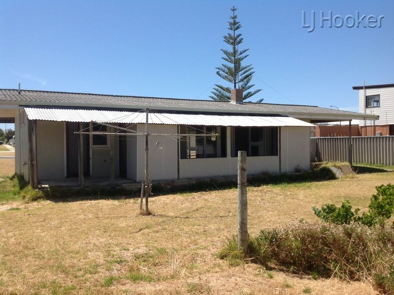 33 Thorpe Street, Rockingham WA 6168