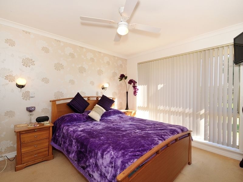 16 Balleroy Place, Port Kennedy WA 6172