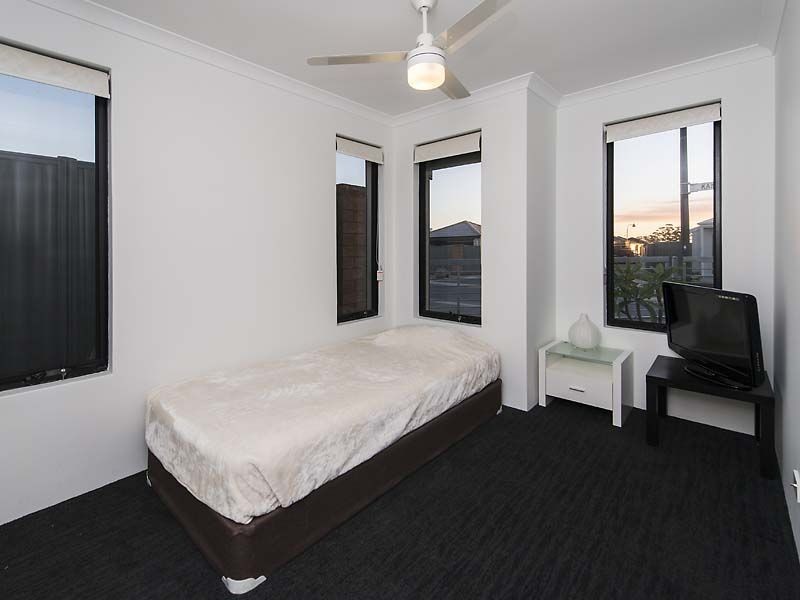 19 Kane Way, Byford WA 6122