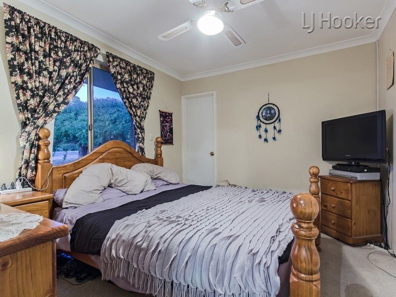 4 Darkins Retreat, Parmelia WA 6167