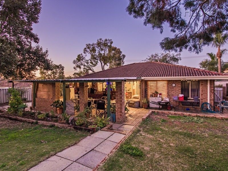 4 Darkins Retreat, Parmelia WA 6167