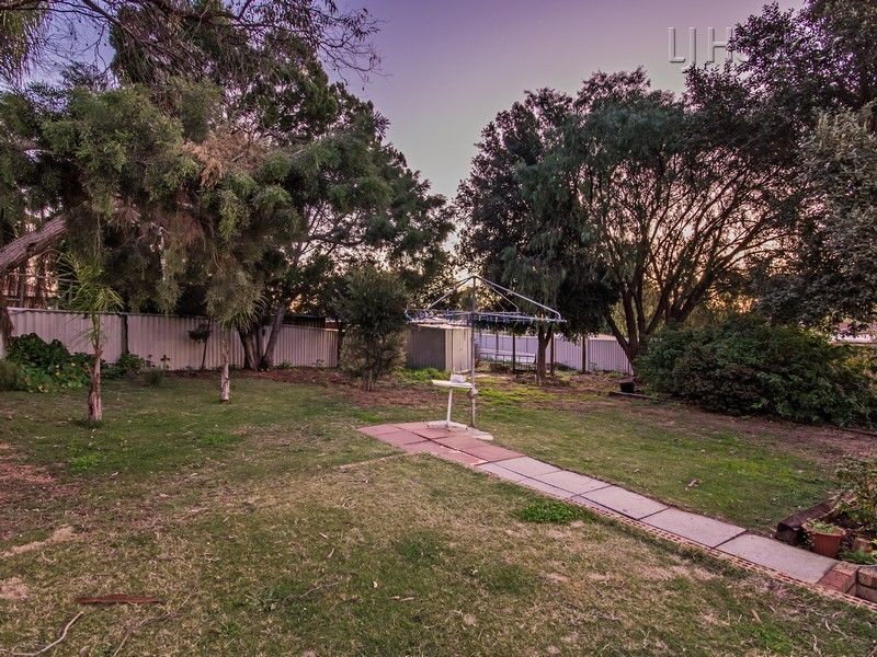 4 Darkins Retreat, Parmelia WA 6167