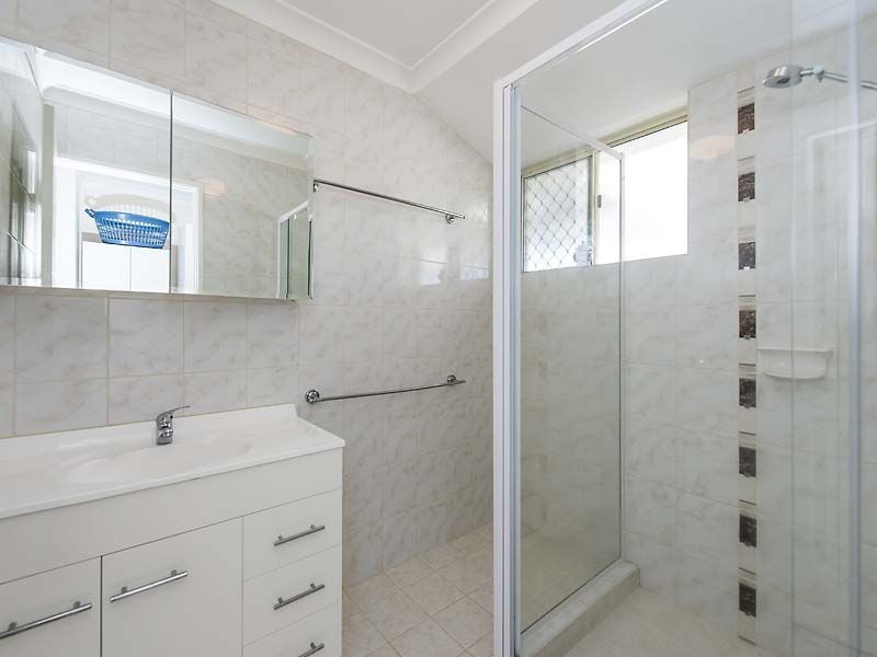 25 Cuthbertson Drive, Cooloongup WA 6168