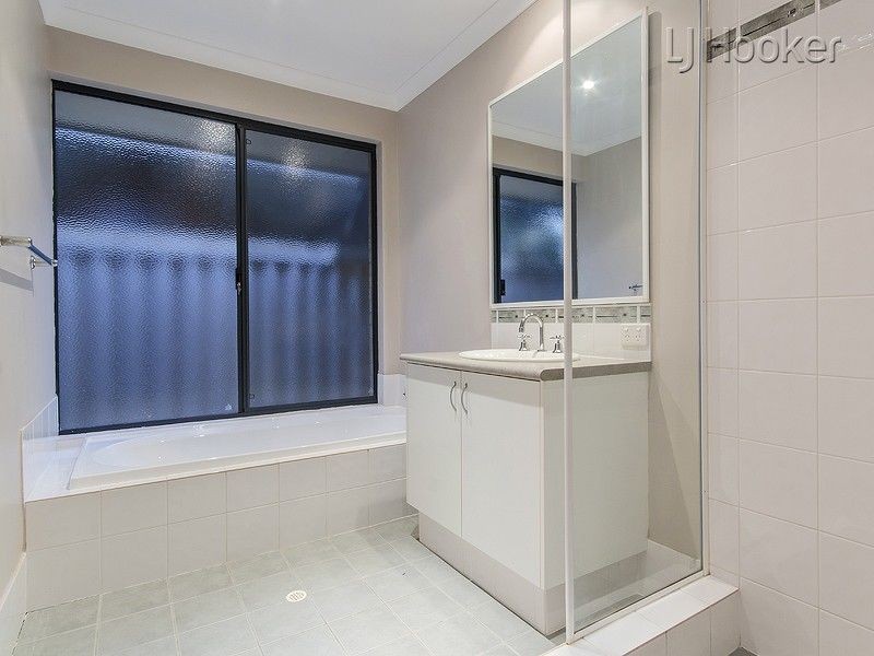 85 Hawker Street, Shoalwater WA 6169