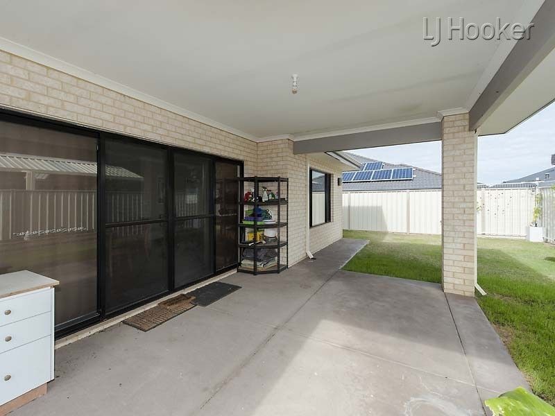 3 Savona Brace, Secret Harbour WA 6173