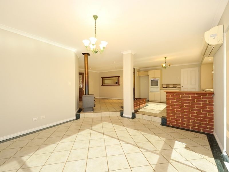 11 St Tropez Court, Port Kennedy WA 6172