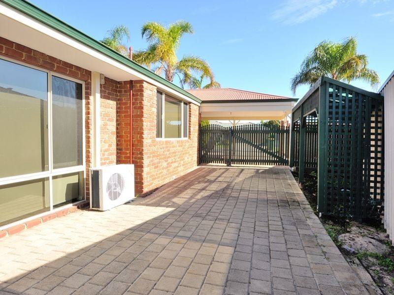 11 St Tropez Court, Port Kennedy WA 6172