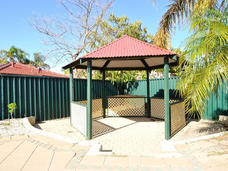 11 St Tropez Court, Port Kennedy WA 6172