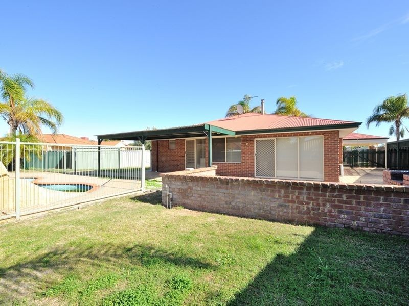 11 St Tropez Court, Port Kennedy WA 6172