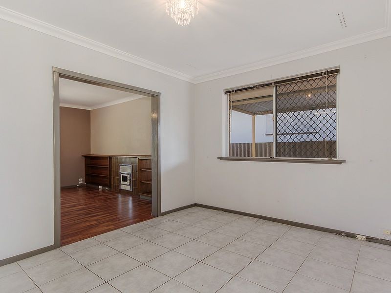 42 Charthouse Road, Safety Bay WA 6169