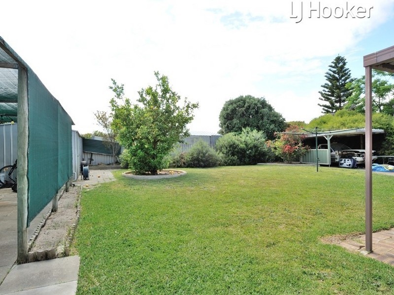 6 Holten Court, Cooloongup WA 6168