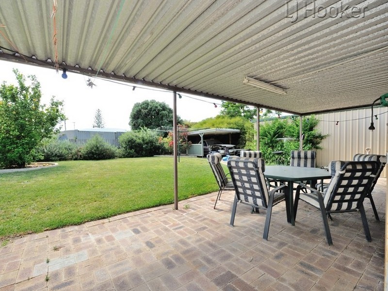 6 Holten Court, Cooloongup WA 6168