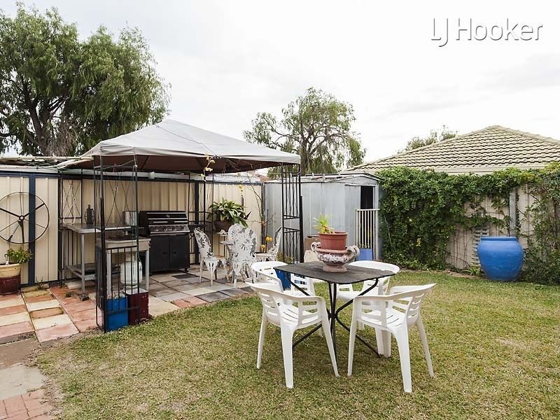 146 Safety Bay Road, Shoalwater WA 6169