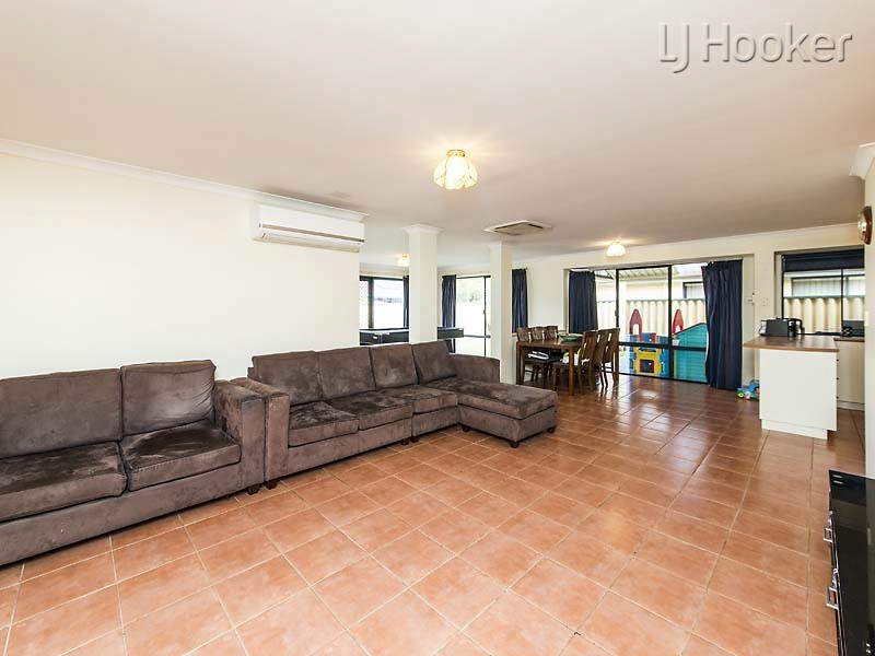 14 Freeling Road, Port Kennedy WA 6172