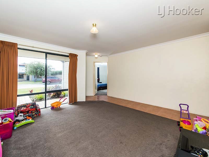 14 Freeling Road, Port Kennedy WA 6172