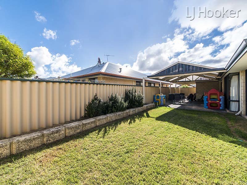 14 Freeling Road, Port Kennedy WA 6172