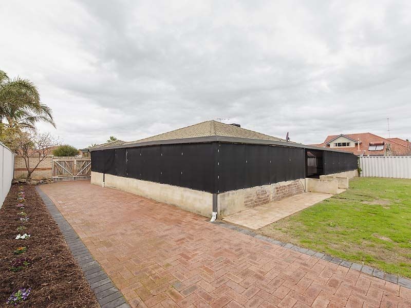 35 Orleans Drive, Port Kennedy WA 6172