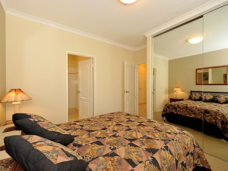 4/52-54 Lewington Street, Rockingham WA 6168