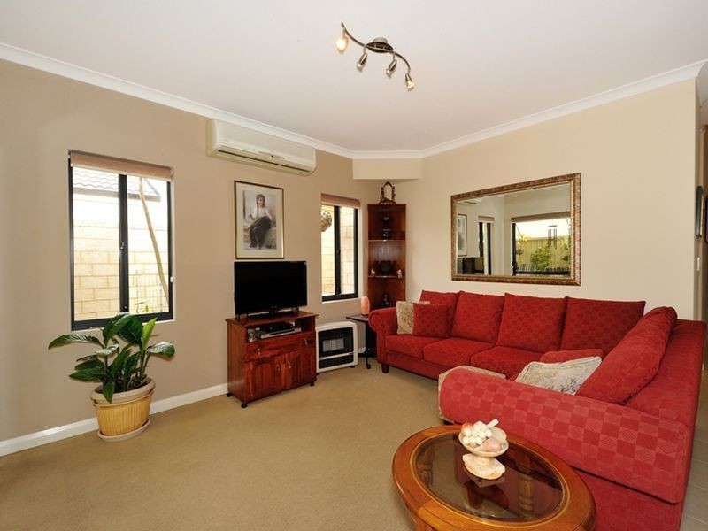 4/52-54 Lewington Street, Rockingham WA 6168