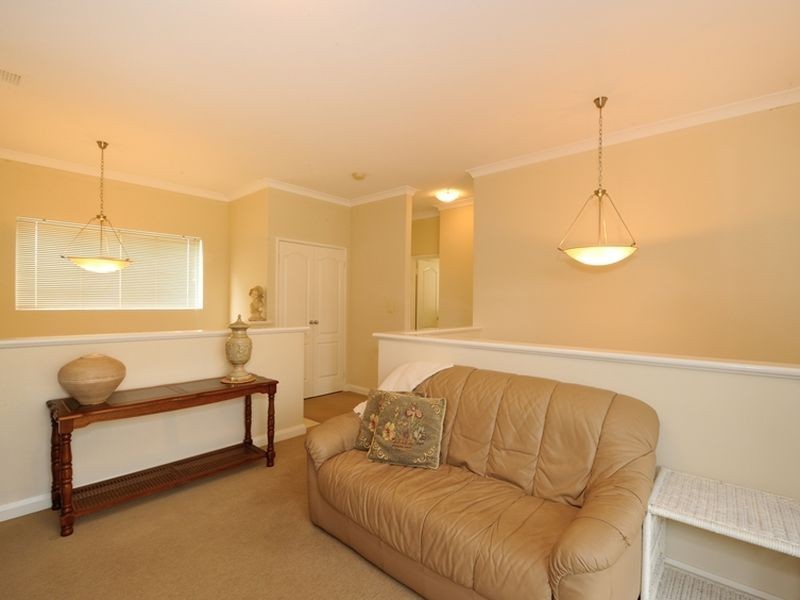 4/52-54 Lewington Street, Rockingham WA 6168