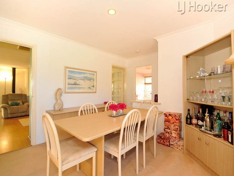 23 The Avenue, Warnbro WA 6169