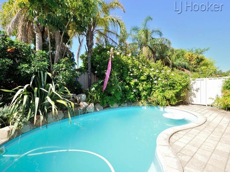 23 The Avenue, Warnbro WA 6169