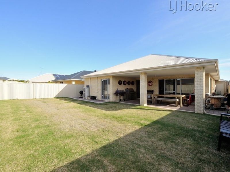 12 Buttermere Approach, Waikiki WA 6169