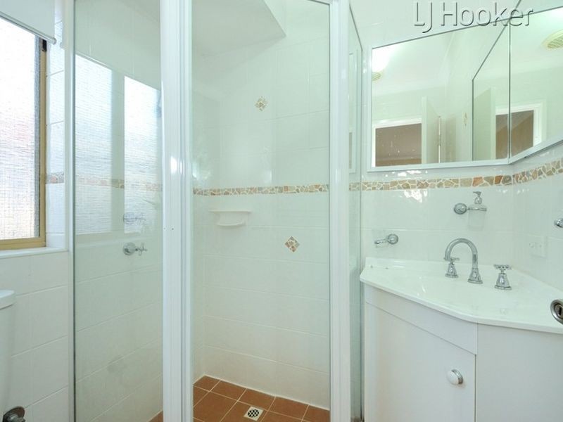 15 Oakdale Close, Safety Bay WA 6169