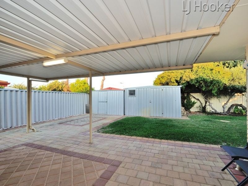 15 Oakdale Close, Safety Bay WA 6169
