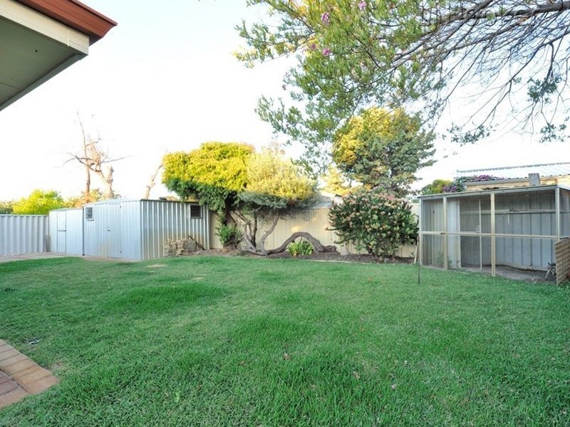 15 Oakdale Close, Safety Bay WA 6169