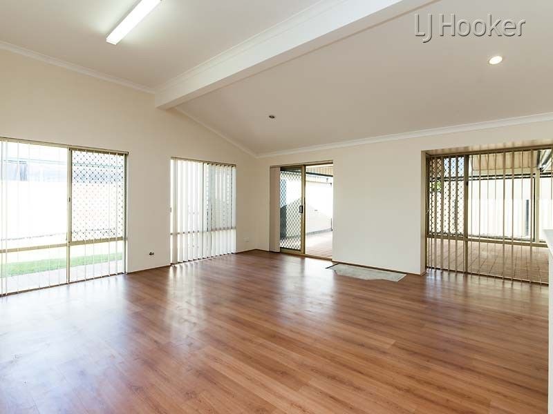 2 Lima Close, Warnbro WA 6169