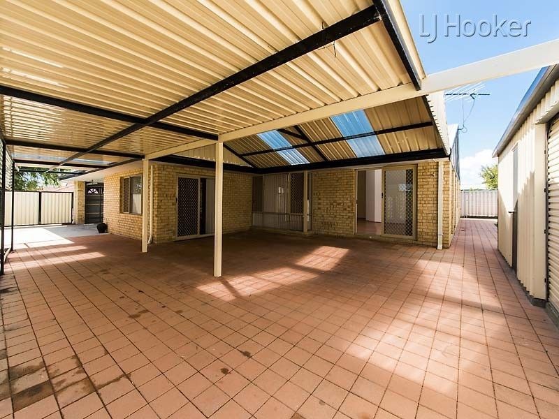 2 Lima Close, Warnbro WA 6169