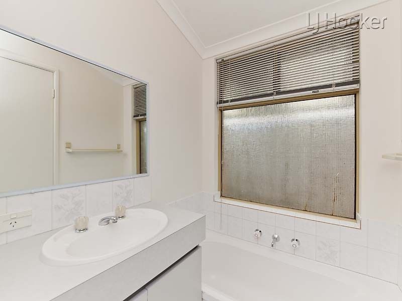 49 Sunningdale Circle, Cooloongup WA 6168
