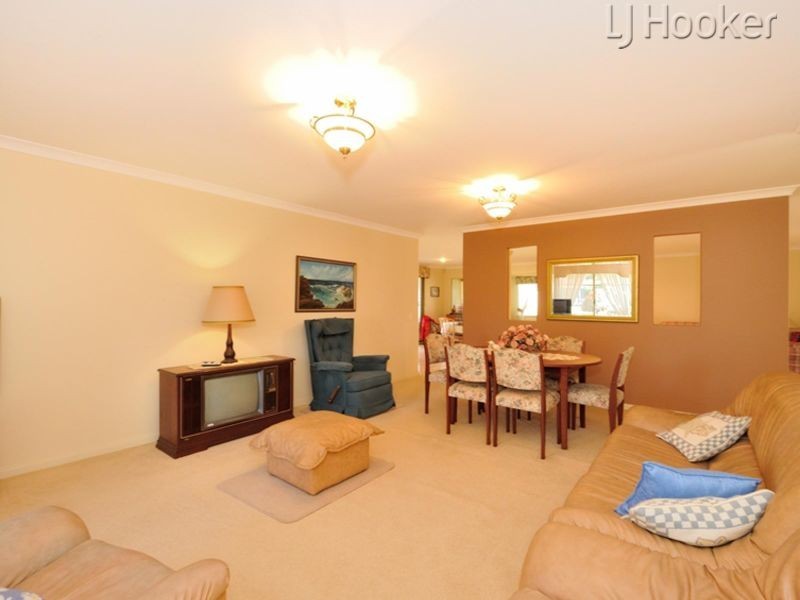 26 Erica Street, Coodanup WA 6210