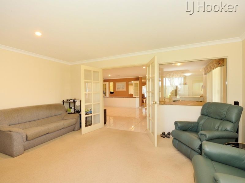 26 Erica Street, Coodanup WA 6210