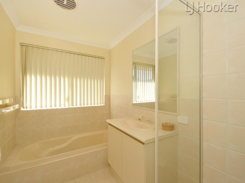 26 Erica Street, Coodanup WA 6210