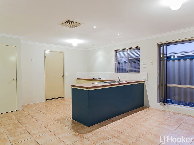 24 Bopeechee Way, Port Kennedy WA 6172