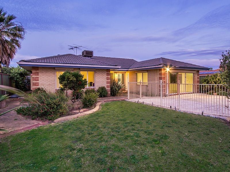 14 Prevelly Circle, Waikiki WA 6169