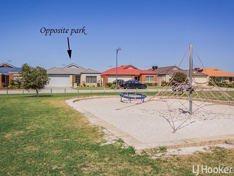 8 Dunsky Pass, Secret Harbour WA 6173