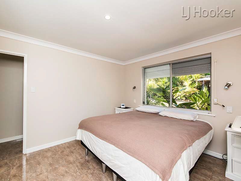 1 Arkwell Avenue, Rockingham WA 6168