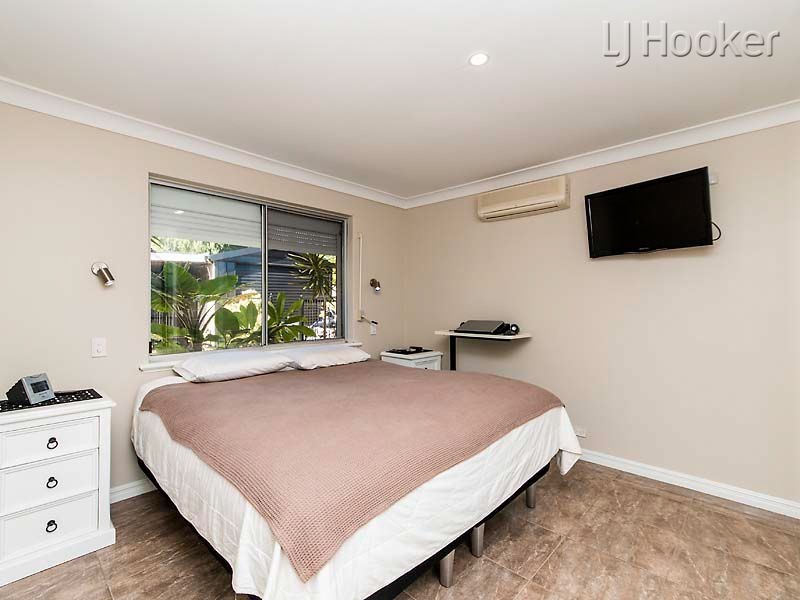 1 Arkwell Avenue, Rockingham WA 6168